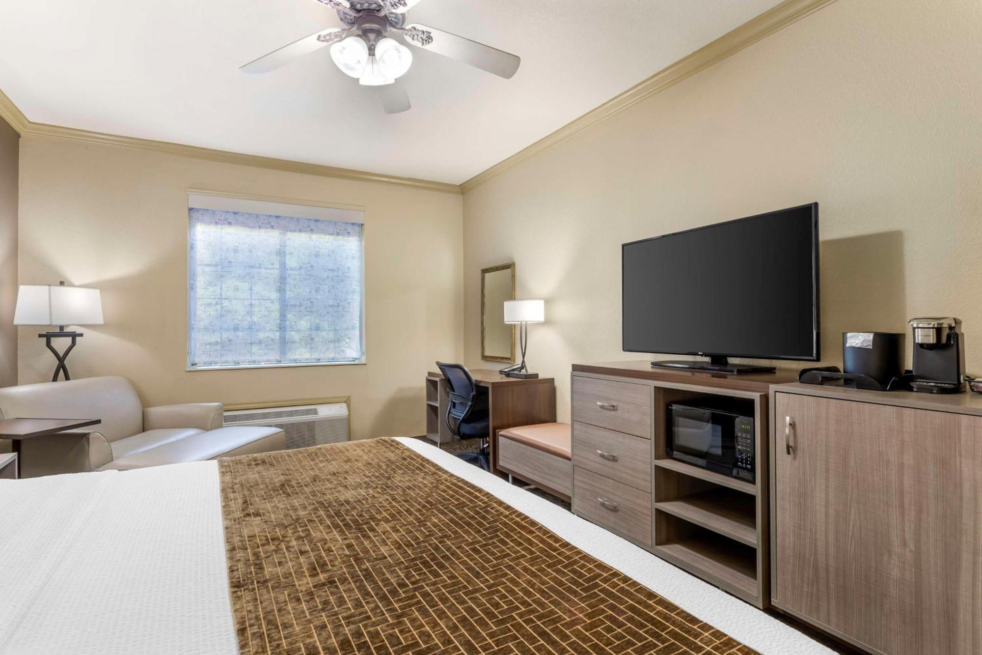 Best Western Plus Crown Colony Inn & Suites Lufkin Extérieur photo