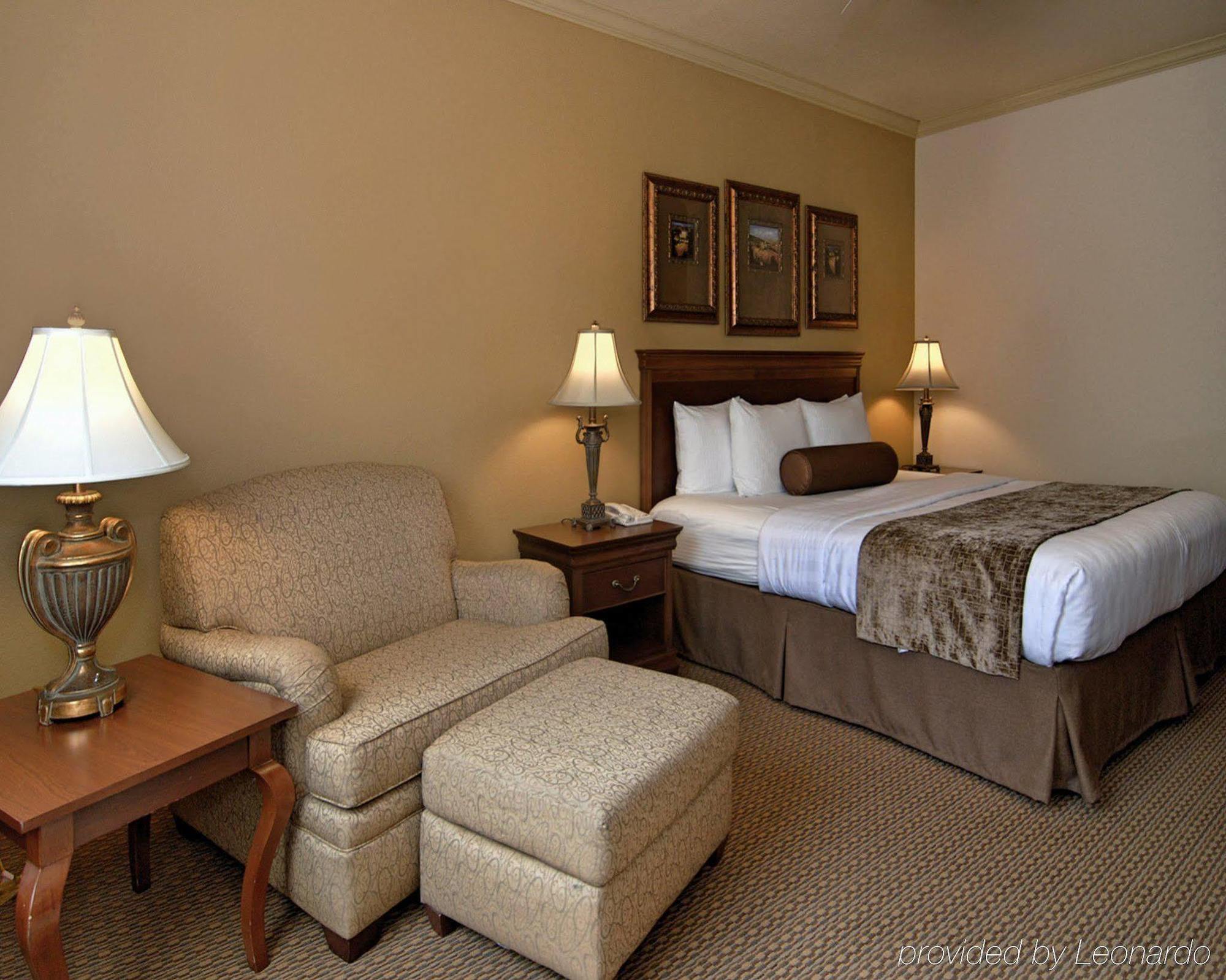 Best Western Plus Crown Colony Inn & Suites Lufkin Extérieur photo