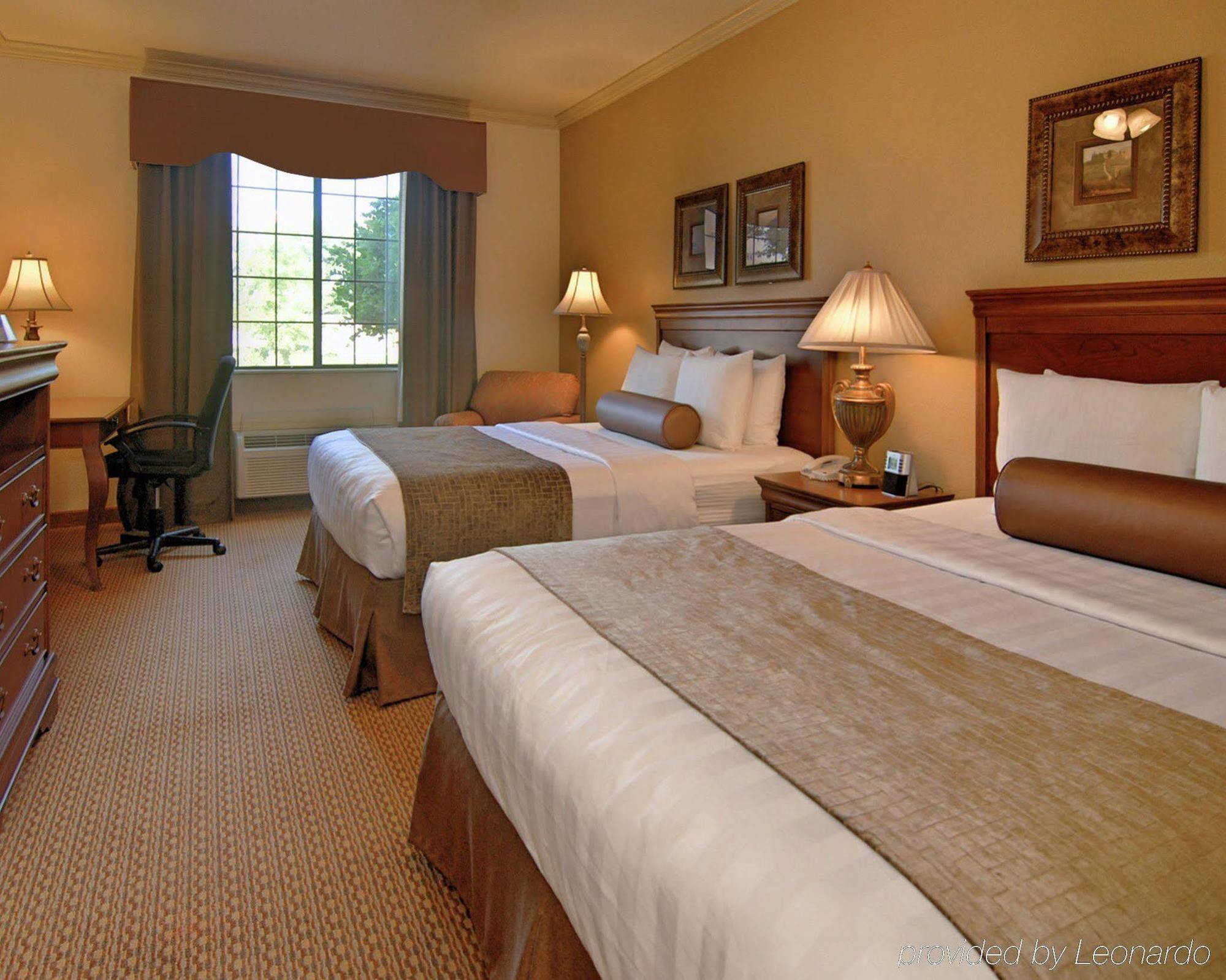 Best Western Plus Crown Colony Inn & Suites Lufkin Extérieur photo