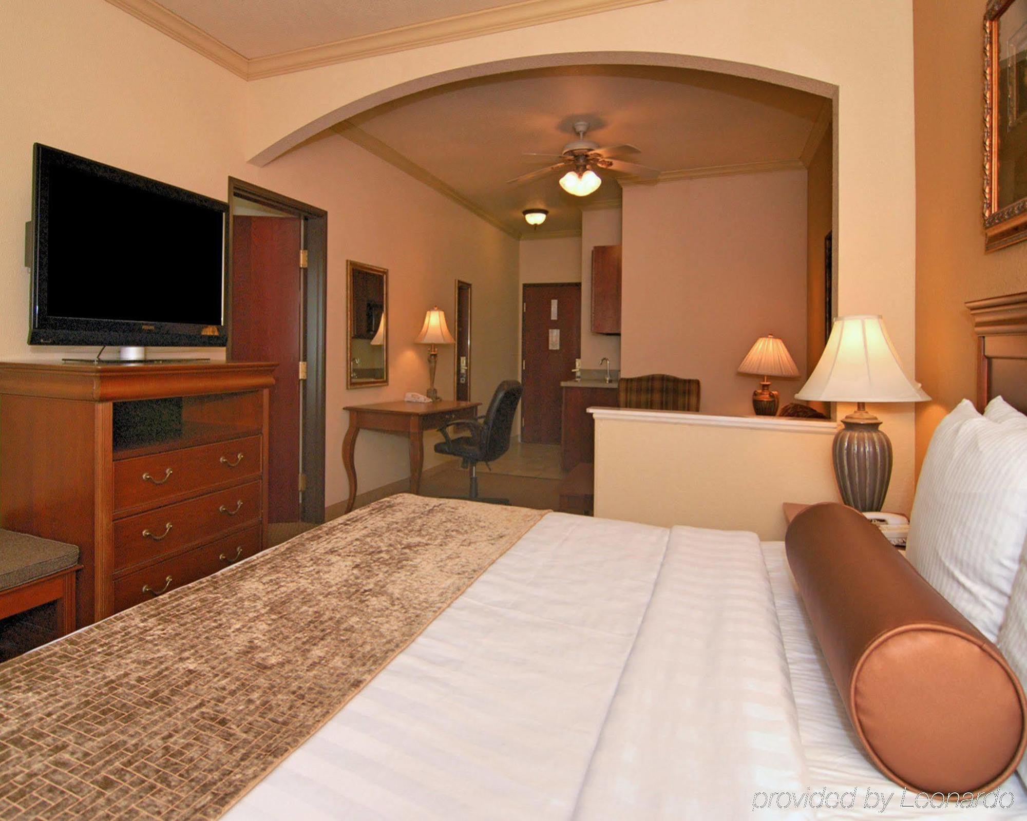 Best Western Plus Crown Colony Inn & Suites Lufkin Extérieur photo