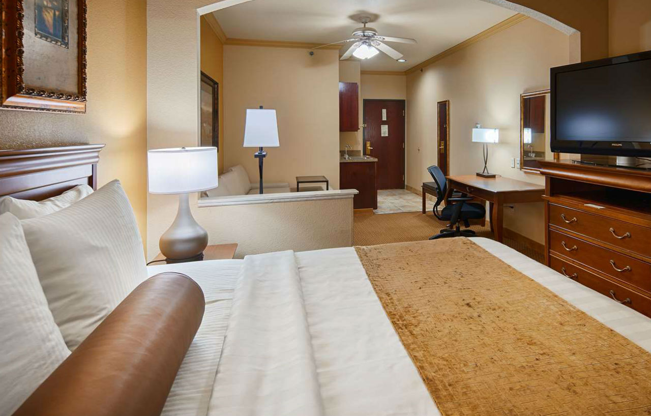 Best Western Plus Crown Colony Inn & Suites Lufkin Extérieur photo